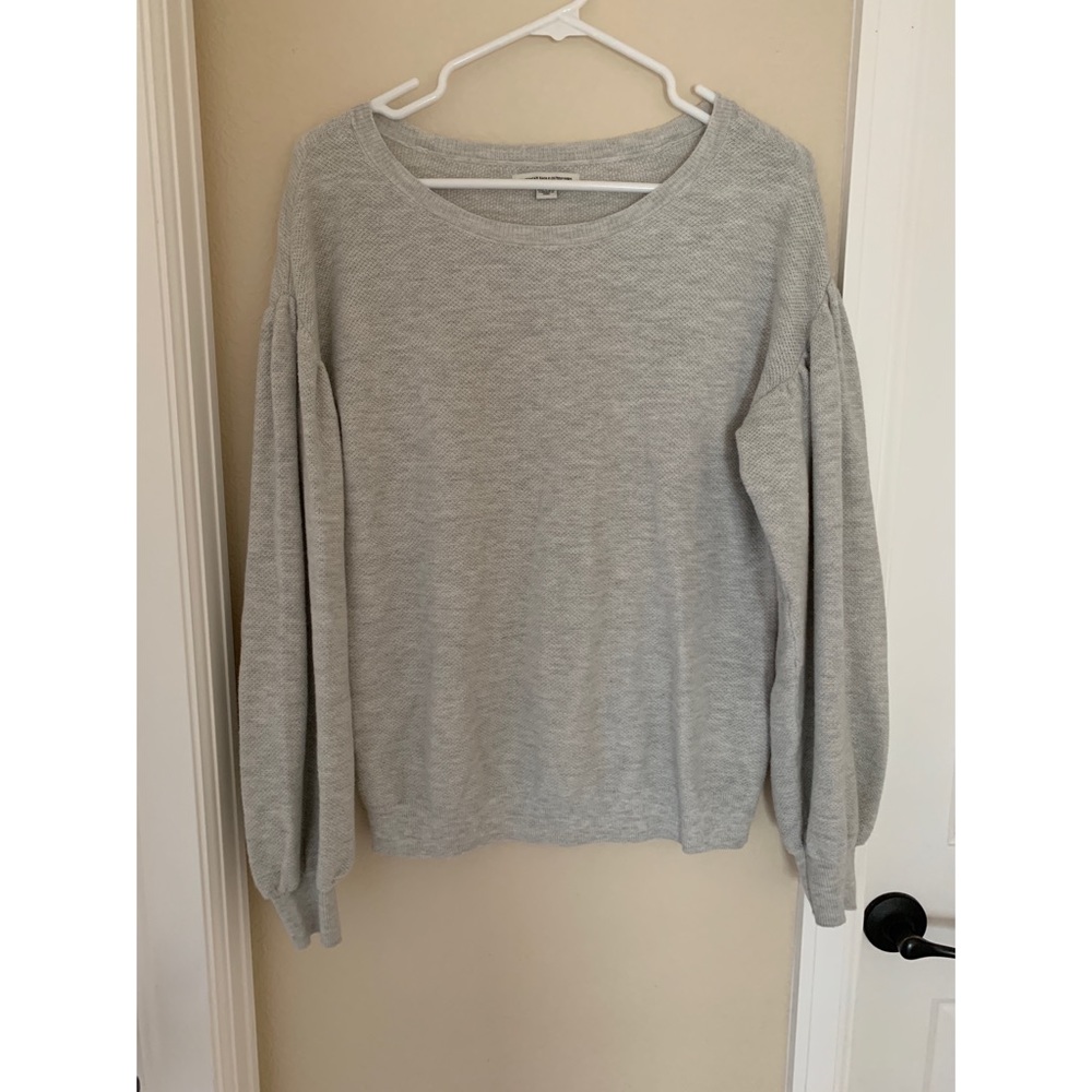 AE light gray sweater